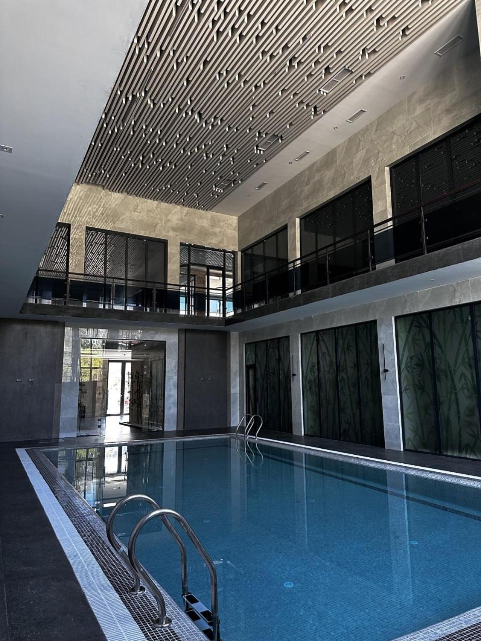 Ziyorat Luxury Hotel Ferghana Extérieur photo