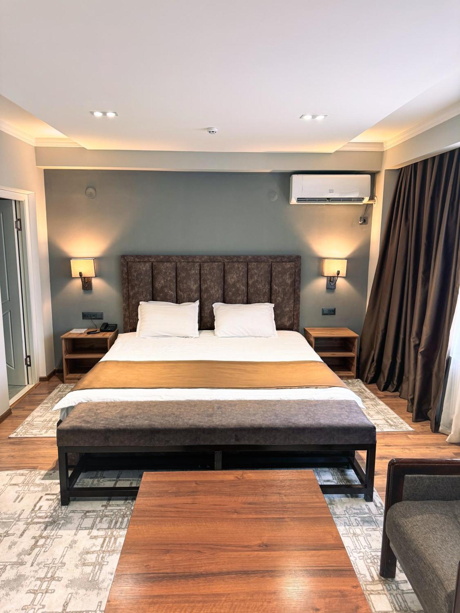 Ziyorat Luxury Hotel Ferghana Extérieur photo
