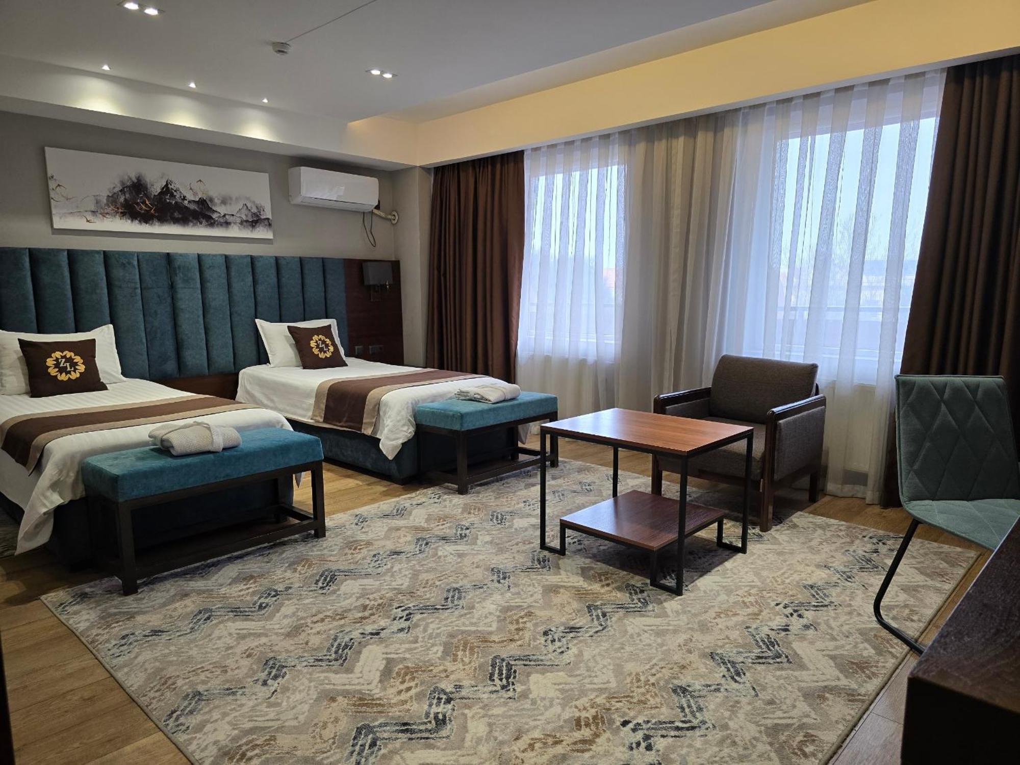 Ziyorat Luxury Hotel Ferghana Extérieur photo