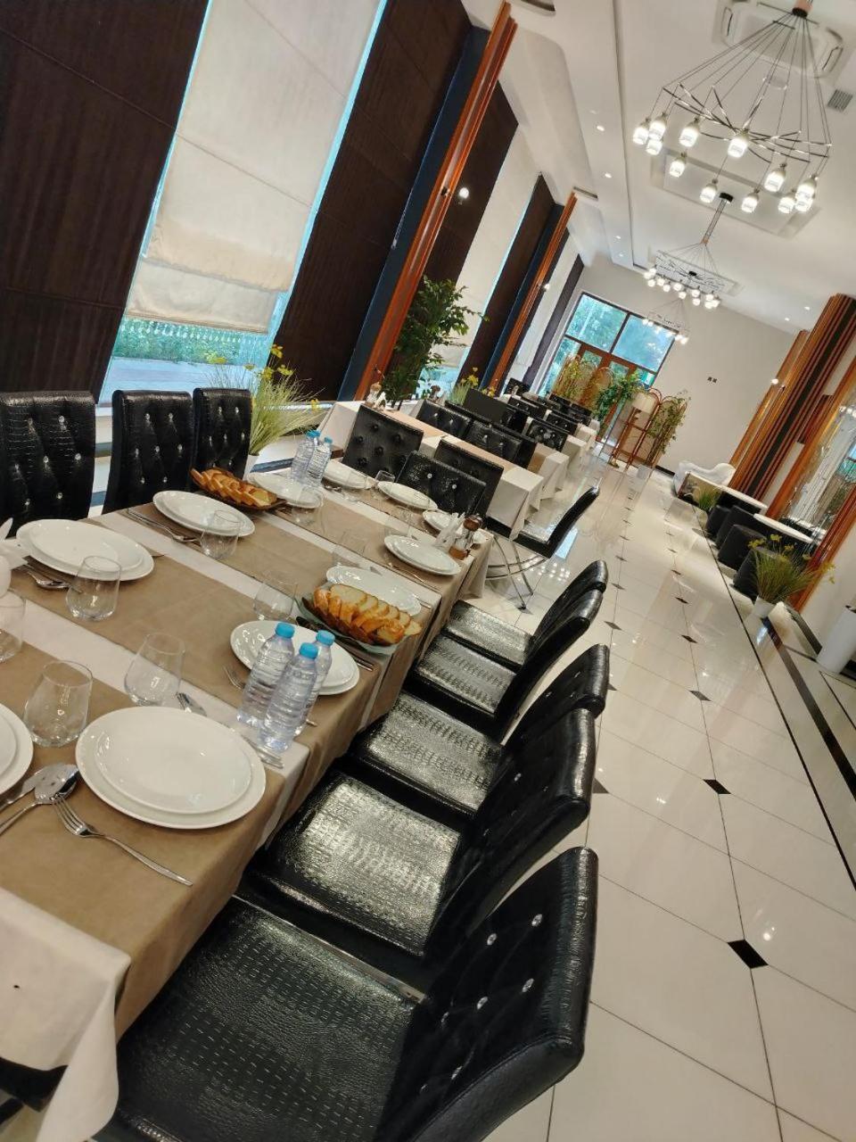 Ziyorat Luxury Hotel Ferghana Extérieur photo