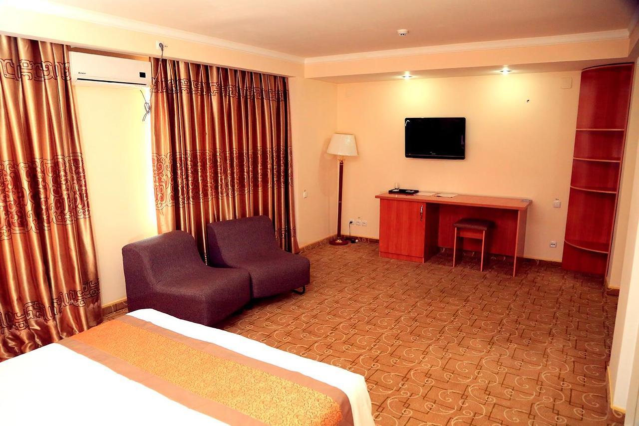 Ziyorat Luxury Hotel Ferghana Extérieur photo