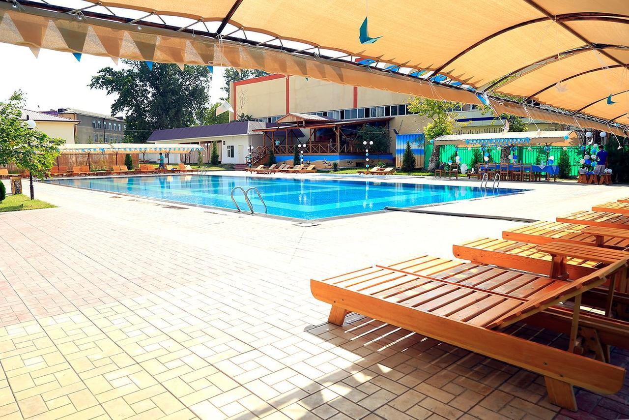 Ziyorat Luxury Hotel Ferghana Extérieur photo