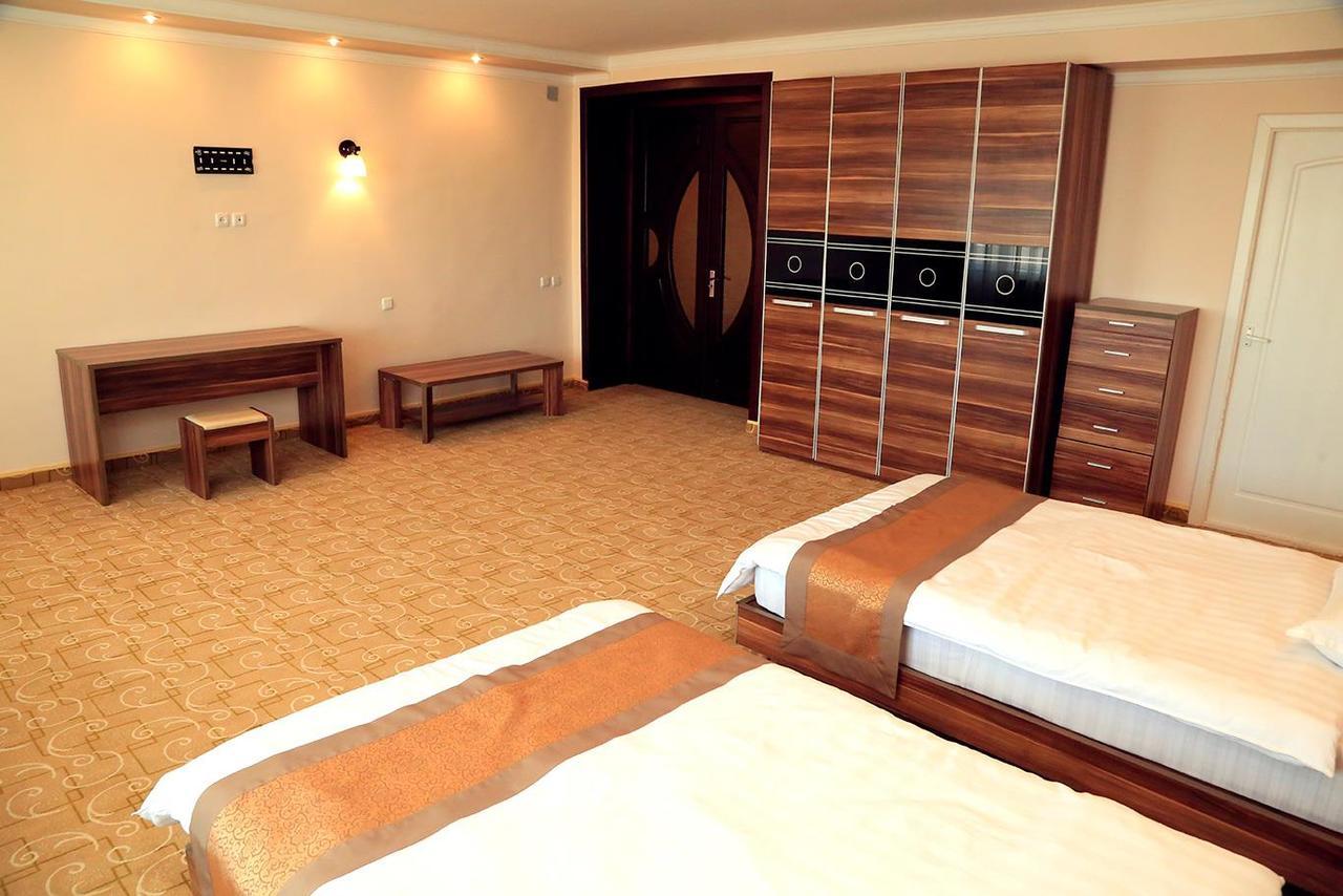Ziyorat Luxury Hotel Ferghana Extérieur photo
